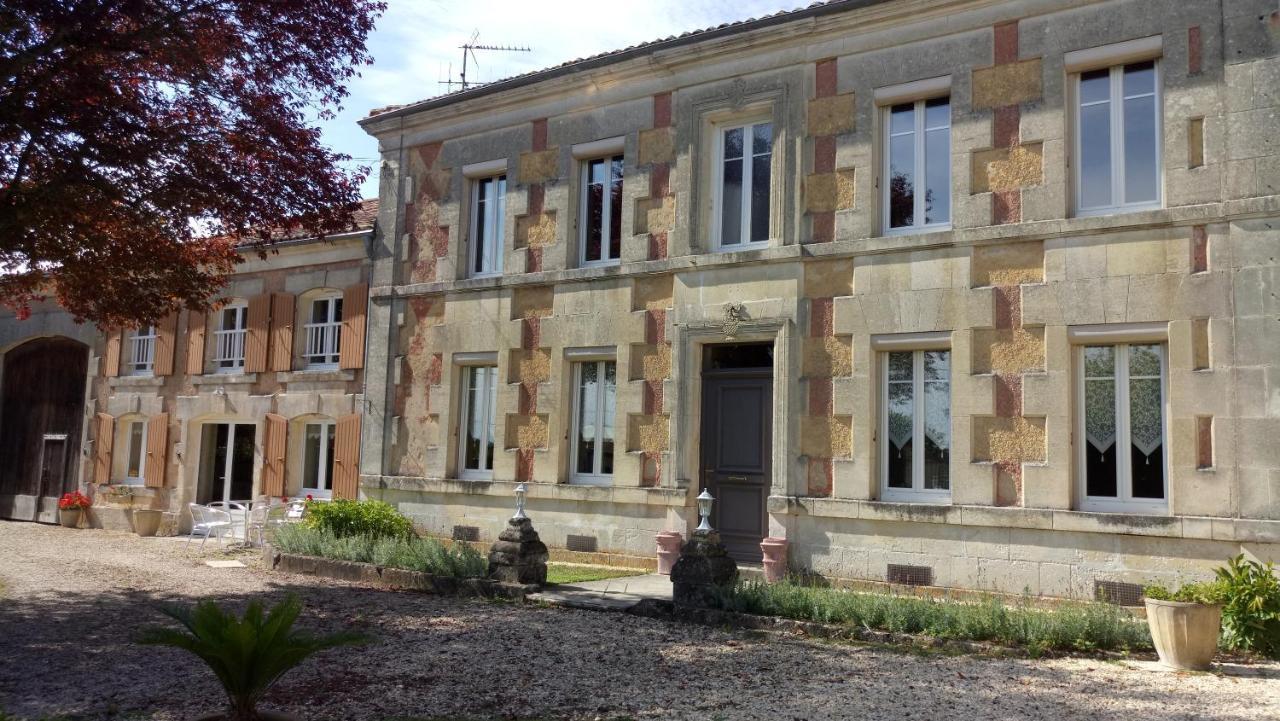 Demeure Du Chapitre Chambres D'Hotes De Charme Chadenac 外观 照片