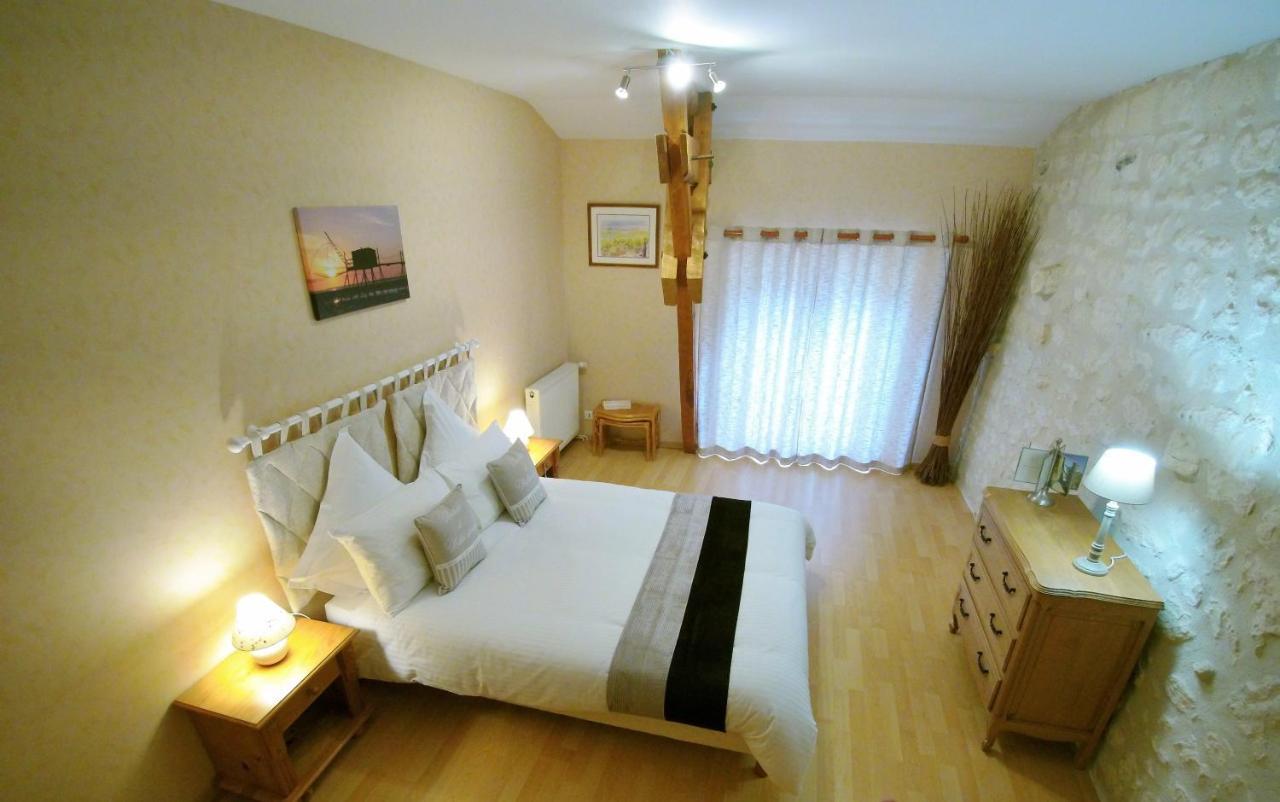 Demeure Du Chapitre Chambres D'Hotes De Charme Chadenac 外观 照片